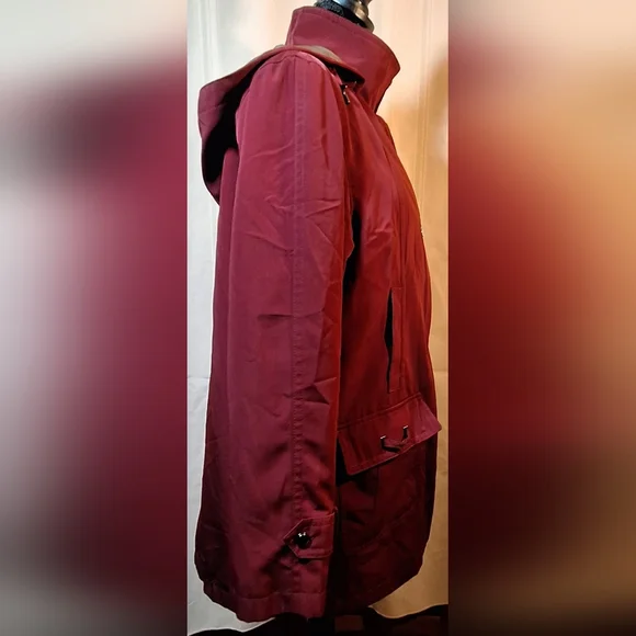GALLERY Hooded Burgundy Jacket - Picture 3 of 13